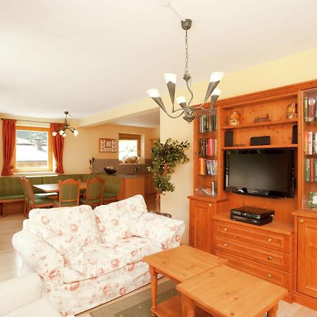 Chalet Apartment In Saalbach-Hinterglemm Bagian luar foto